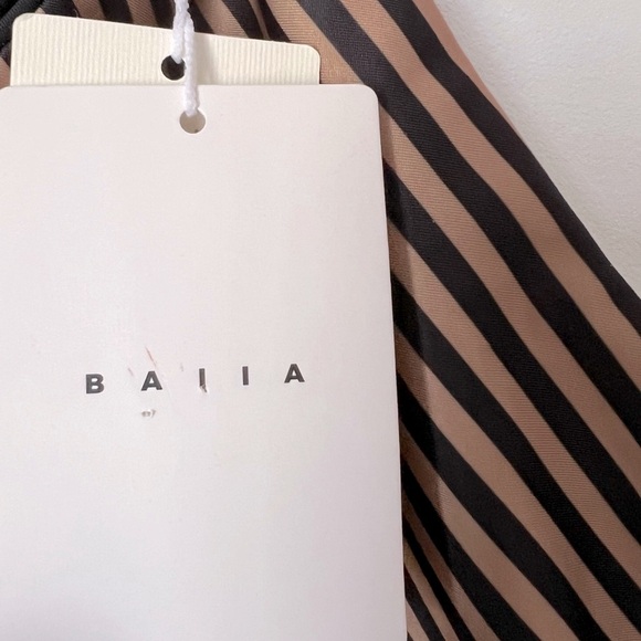 Baiia Valencia Mix Match Striped One Shoulder Reversible Swim Bikini Top NEW - Picture 3 of 11